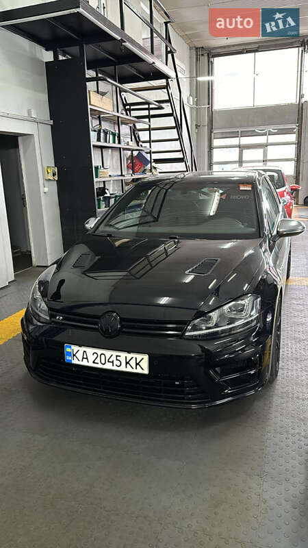 Volkswagen Golf R 2015