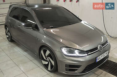 Хэтчбек Volkswagen Golf R 2015 в Киеве