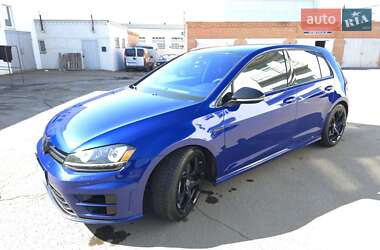 Хэтчбек Volkswagen Golf R 2016 в 