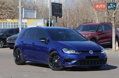 Хэтчбек Volkswagen Golf R 2019 в Киеве