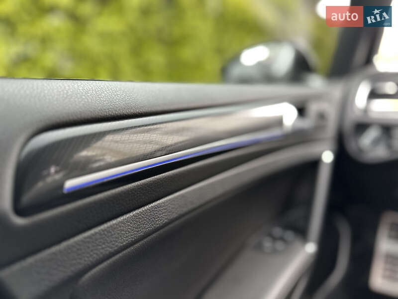 Хэтчбек Volkswagen Golf R 2016 в Одессе