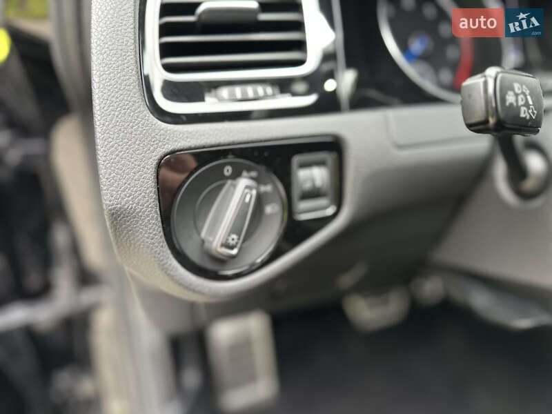 Хэтчбек Volkswagen Golf R 2016 в Одессе