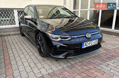 Хэтчбек Volkswagen Golf R 2023 в Виноградове