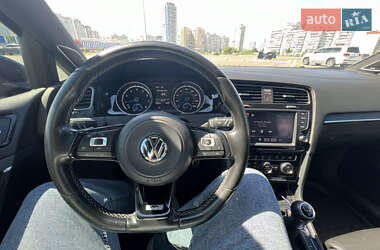 Хетчбек Volkswagen Golf R 2015 в 