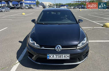 Хетчбек Volkswagen Golf R 2015 в 