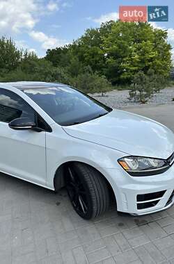 Хетчбек Volkswagen Golf R 2017 в 