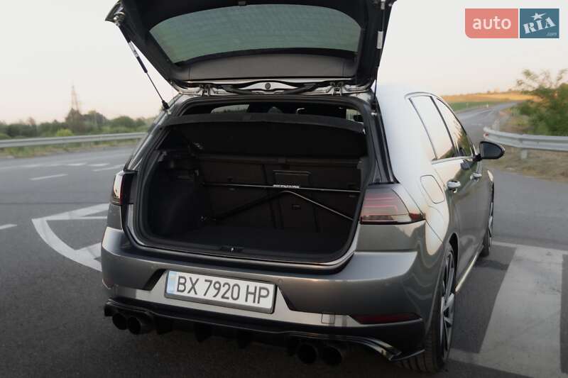 Хэтчбек Volkswagen Golf R 2017 в Хмельницком