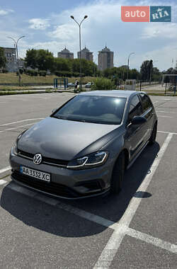Хэтчбек Volkswagen Golf R 2019 в 