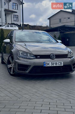 Хетчбек Volkswagen Golf R 2014 в 
