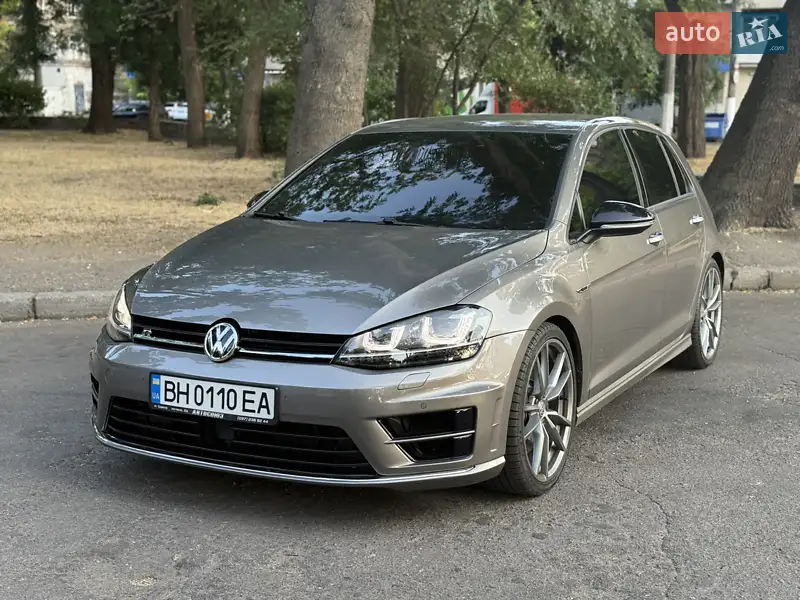 Volkswagen Golf R