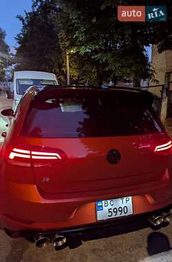 Хэтчбек Volkswagen Golf R 2018 в Львове