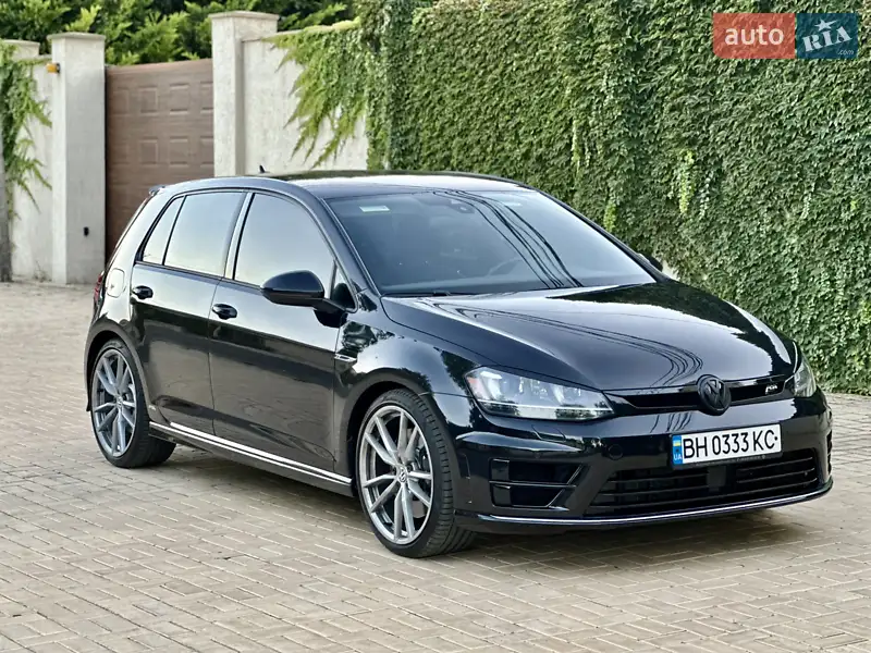 Volkswagen Golf R
