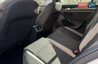 Хэтчбек Volkswagen Golf R 2014 в 