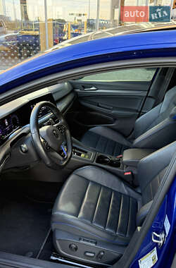Хэтчбек Volkswagen Golf R 2022 в 