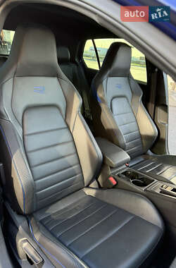 Хэтчбек Volkswagen Golf R 2022 в 