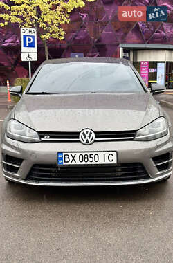 Хэтчбек Volkswagen Golf R 2015 в 