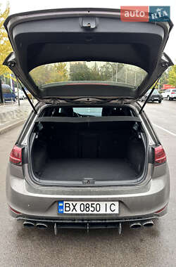 Хэтчбек Volkswagen Golf R 2015 в 