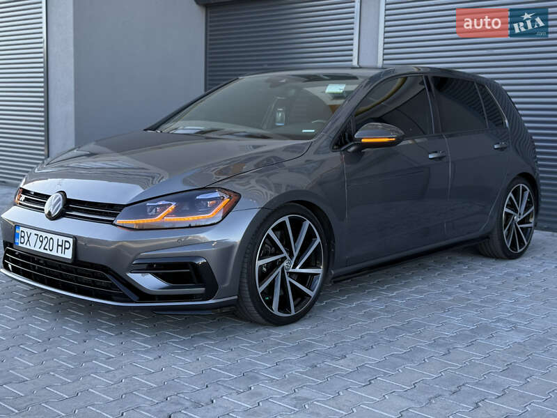 Хэтчбек Volkswagen Golf R 2017 в Хмельницком фото 11 Хэтчбек Volkswagen Golf R 2017 в Хмельницком