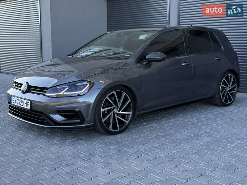 Хэтчбек Volkswagen Golf R 2017 в Хмельницком фото 23 Хэтчбек Volkswagen Golf R 2017 в Хмельницком
