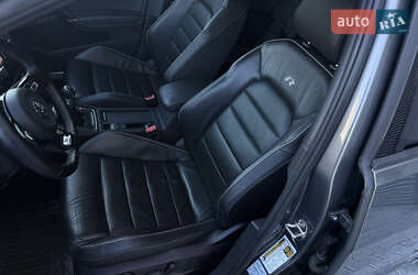 Хэтчбек Volkswagen Golf R 2017 в 