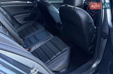 Хэтчбек Volkswagen Golf R 2017 в 