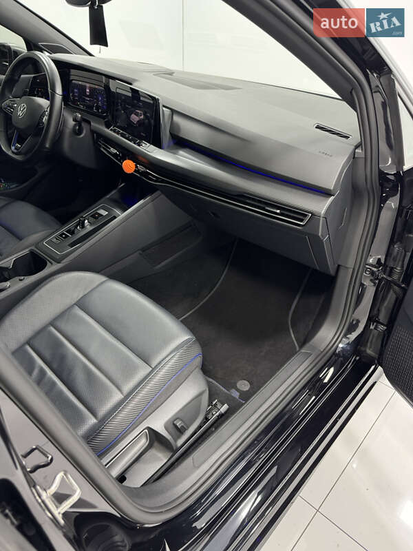 Хэтчбек Volkswagen Golf R 2022 в Одессе фото 21 Хэтчбек Volkswagen Golf R 2022 в Одессе