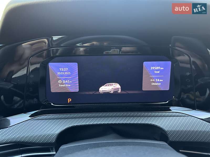 Хэтчбек Volkswagen Golf R 2022 в Одессе