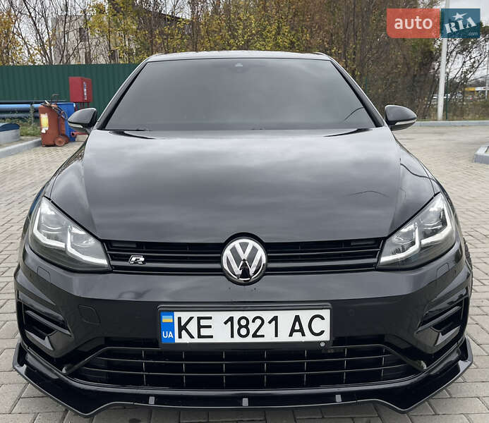 Хетчбек Volkswagen Golf R 2016 в Дніпрі