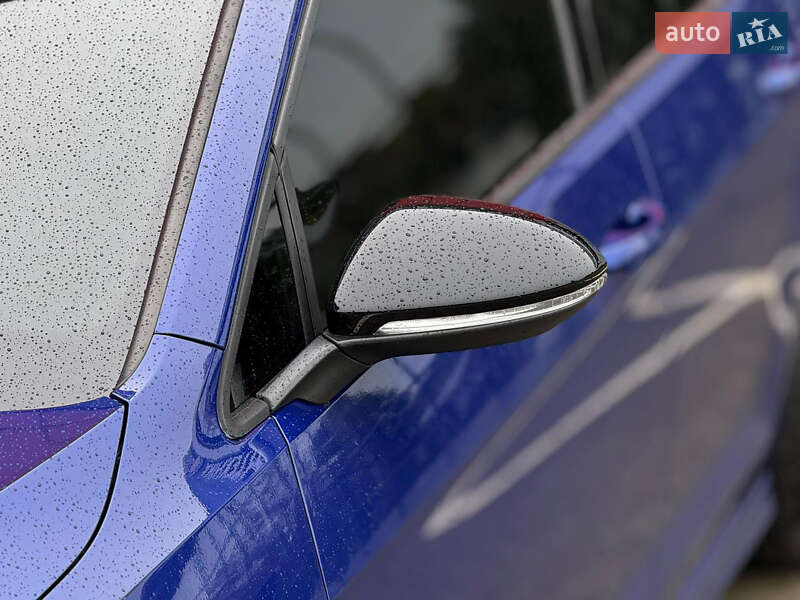 Хэтчбек Volkswagen Golf R 2014 в Киеве фото 48 Хэтчбек Volkswagen Golf R 2014 в Киеве