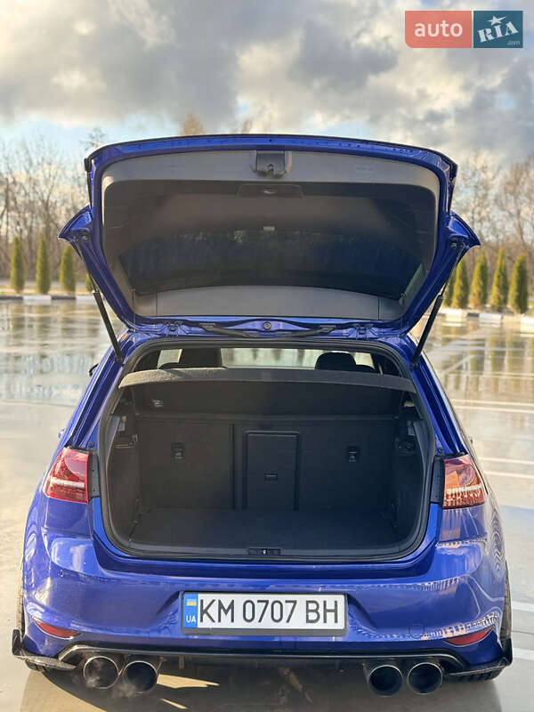 Хэтчбек Volkswagen Golf R 2015 в Житомире