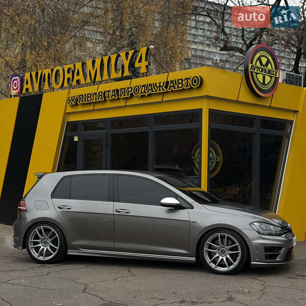 Хетчбек Volkswagen Golf R 2014 в Києві