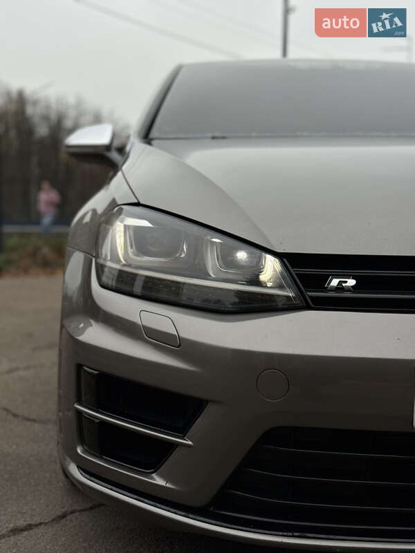 Хетчбек Volkswagen Golf R 2014 в Києві