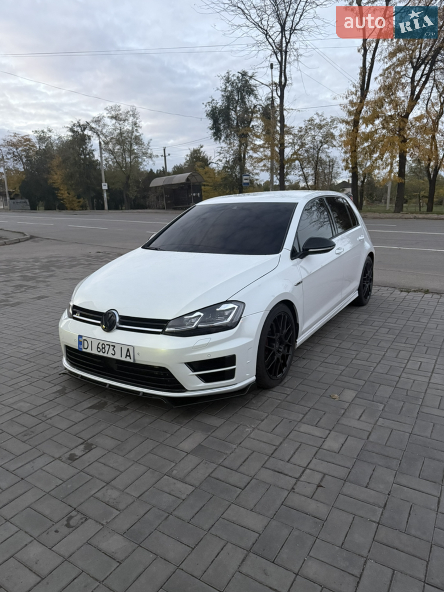 2017 Volkswagen Golf R - мініатюра 2