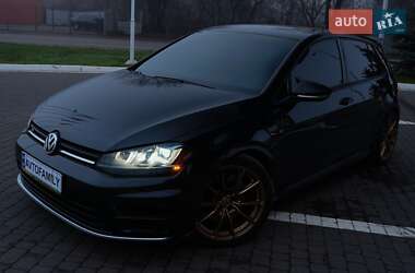 Хетчбек Volkswagen Golf R 2016 в Дніпрі