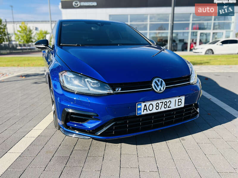 Хэтчбек Volkswagen Golf R 2016 в Мукачево