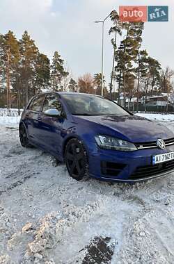 Хэтчбек Volkswagen Golf R 2015 в Киеве