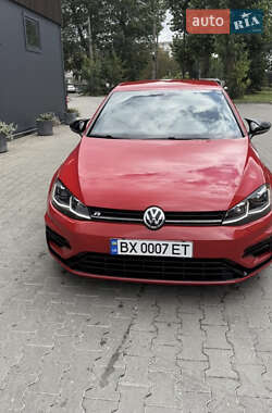 Хэтчбек Volkswagen Golf R 2019 в Хмельницком