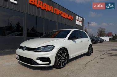 Хэтчбек Volkswagen Golf R 2018 в Киеве