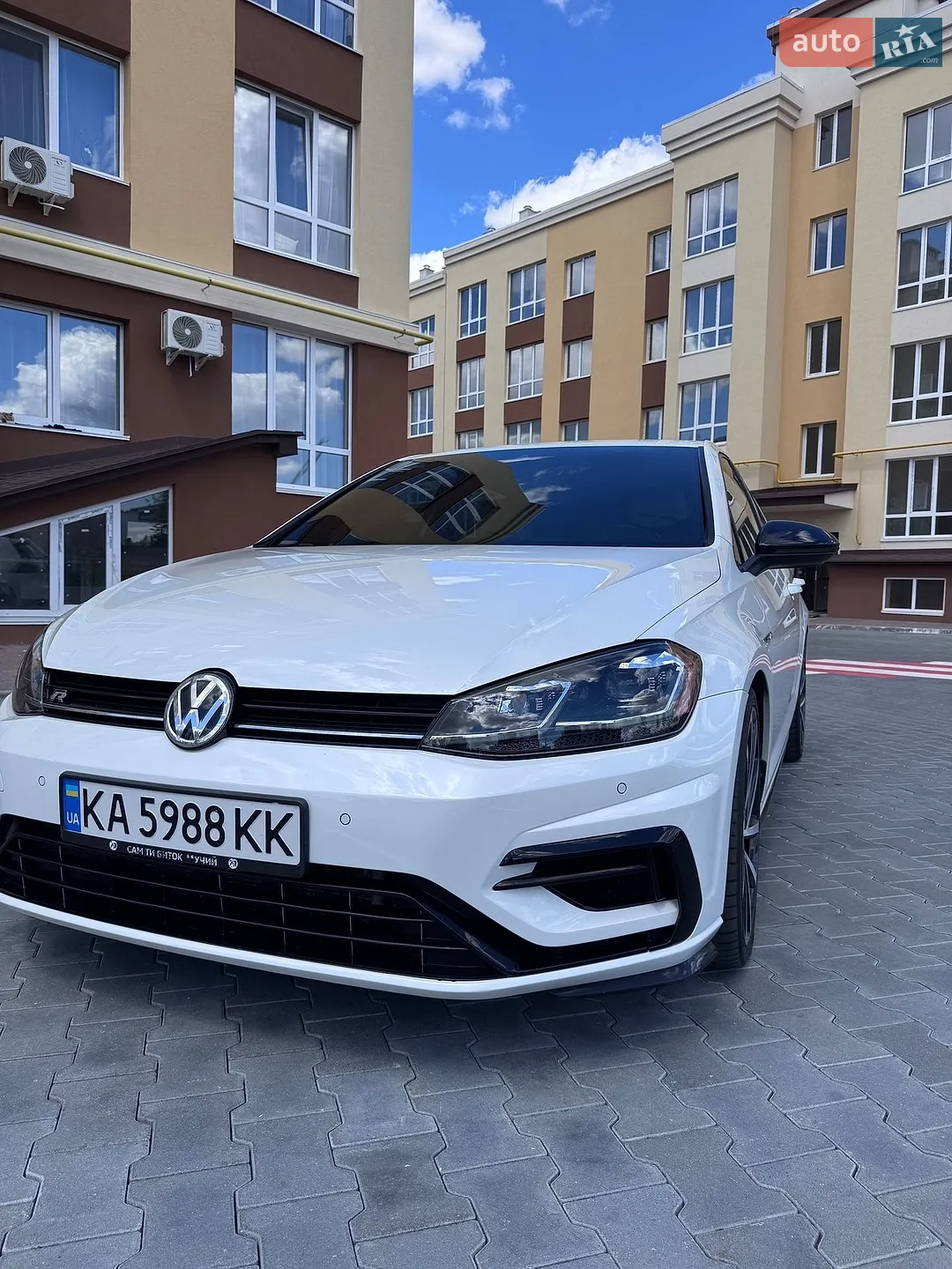 2017 Volkswagen Golf R - мініатюра 2