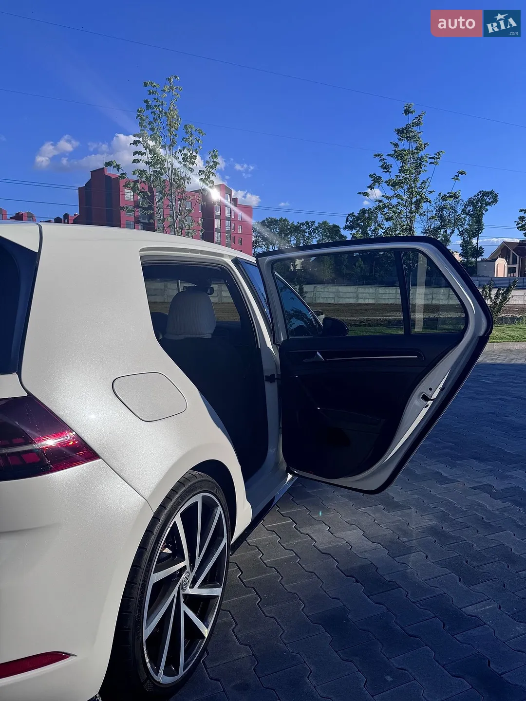 2017 Volkswagen Golf R - мініатюра 4
