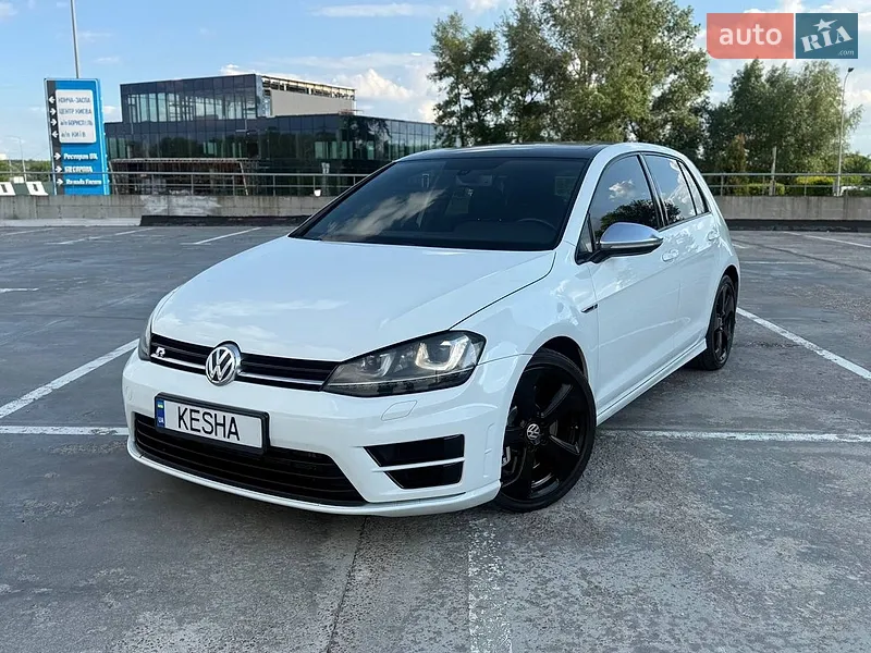 Volkswagen Golf R