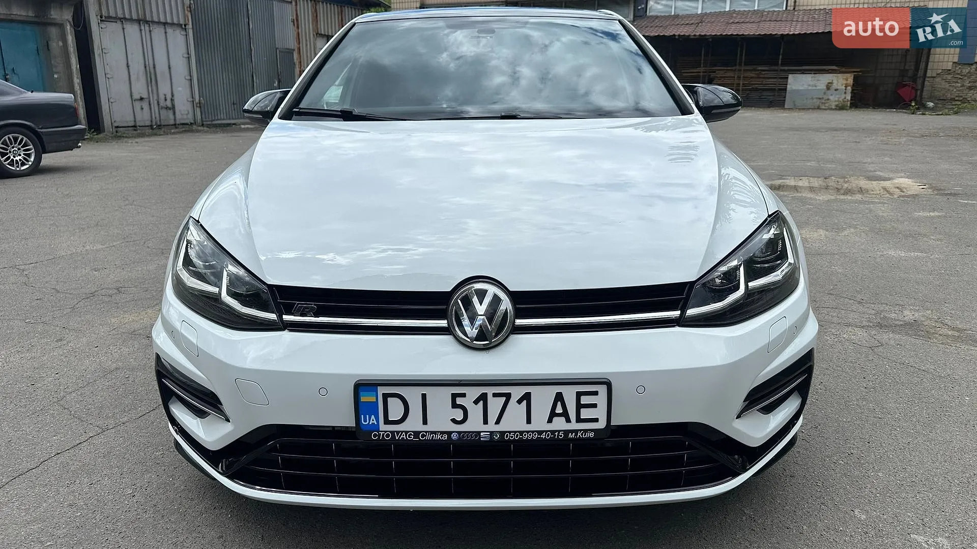 2019 Volkswagen Golf R - мініатюра 2