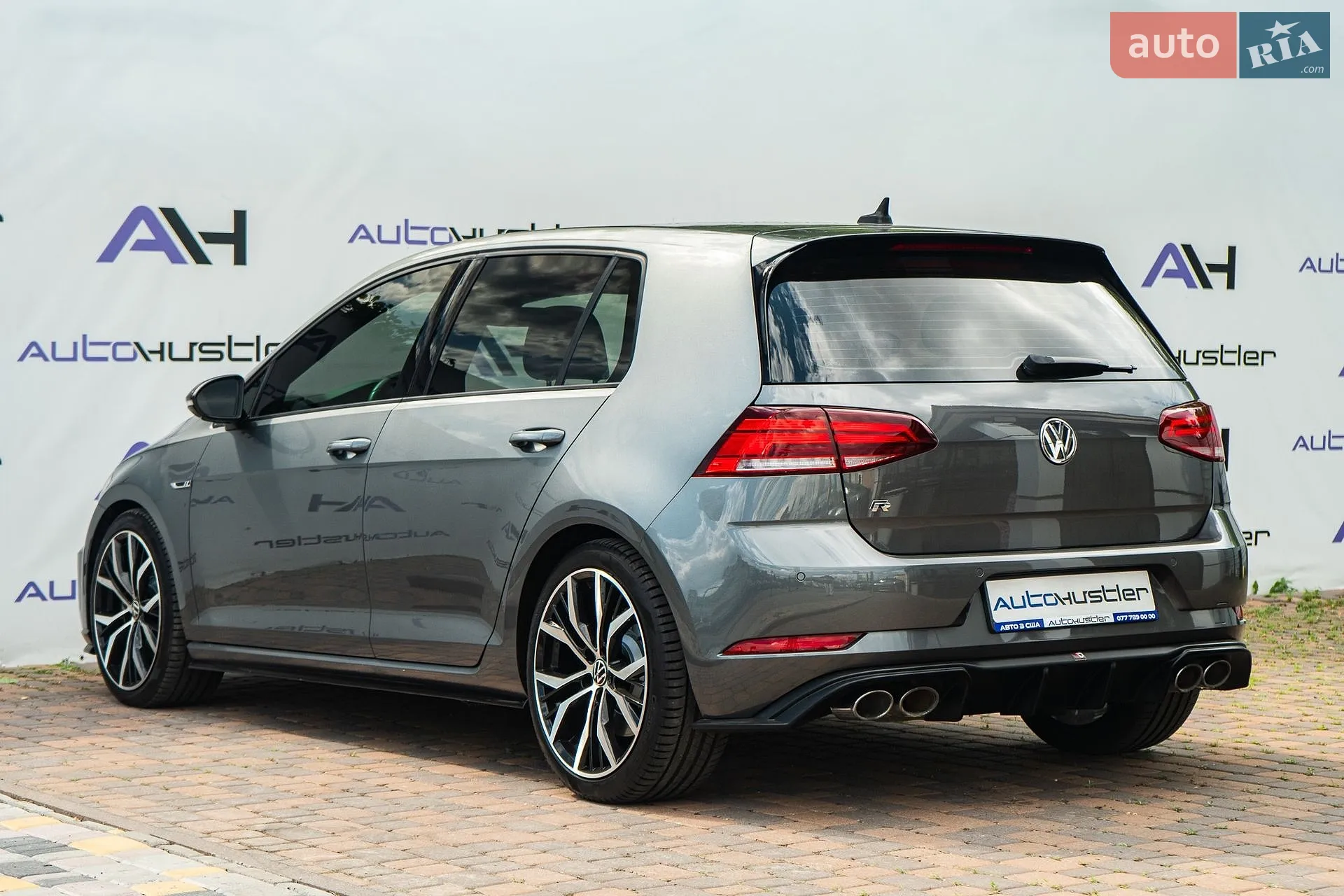 2019 Volkswagen Golf R - мініатюра 13