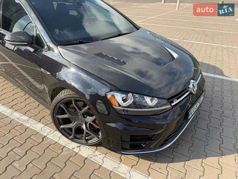 Volkswagen Golf R