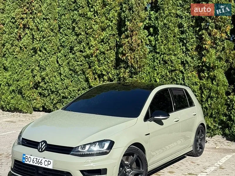 Volkswagen Golf R