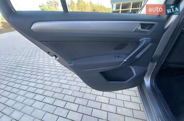 Микровэн Volkswagen Golf Sportsvan 2015 в 