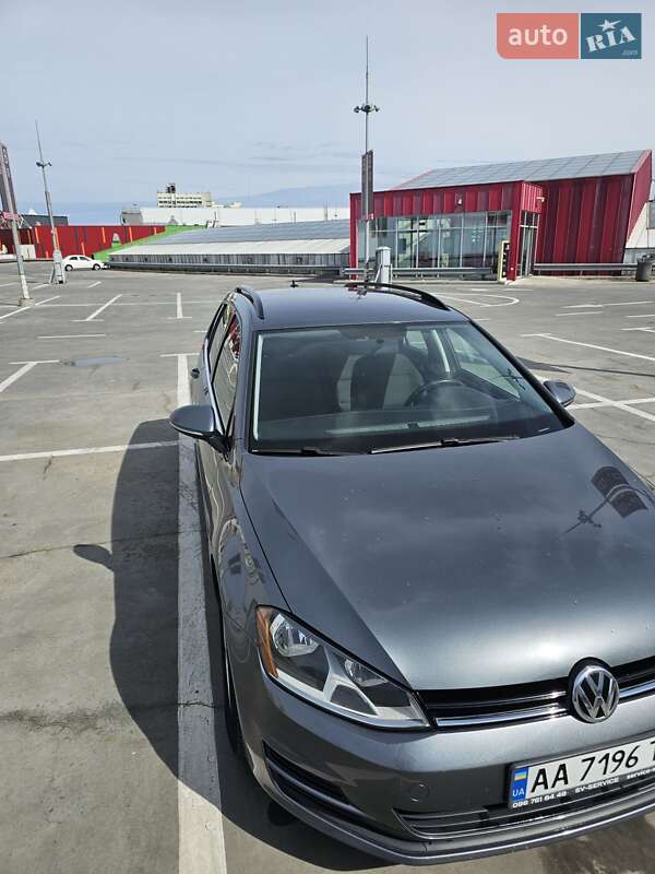 Микровэн Volkswagen Golf Sportsvan 2015 в Киеве