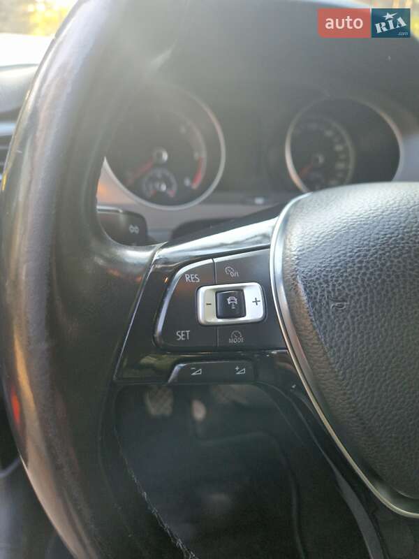 Микровэн Volkswagen Golf Sportsvan 2014 в Чернигове