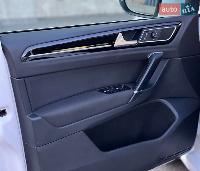 Микровэн Volkswagen Golf Sportsvan 2017 в Киеве