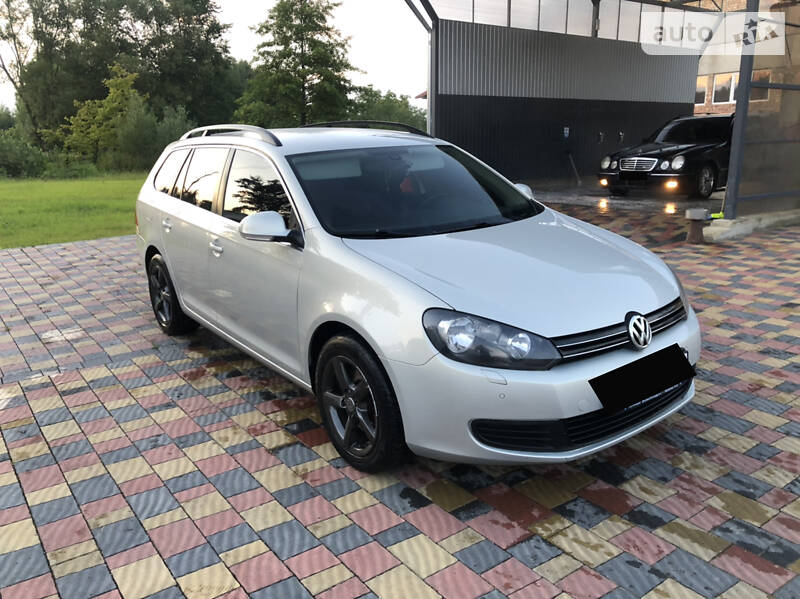 Volkswagen Golf VI